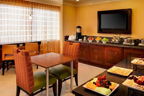 Marriott Columbia image 16